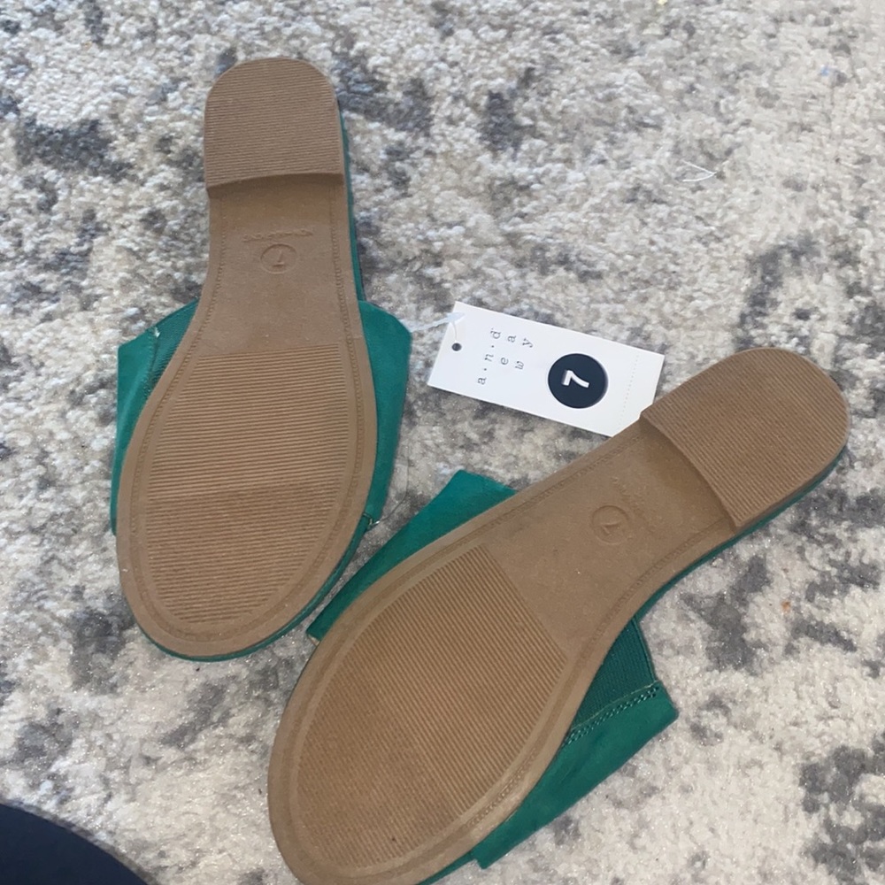 Sandals - Picture 4 of 4